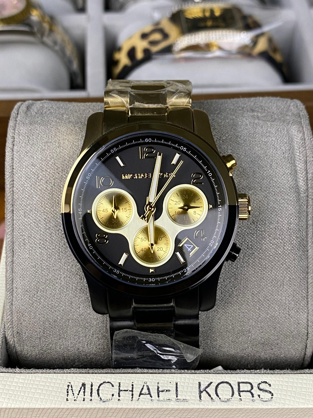 Michael Kors – Black & Gold Chronograph Dial – Two Tone Bracelet – Original