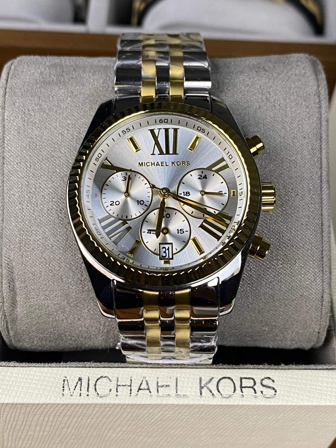 Michael Kors – White Chronograph Dial – Two Tone Bracelet – Original