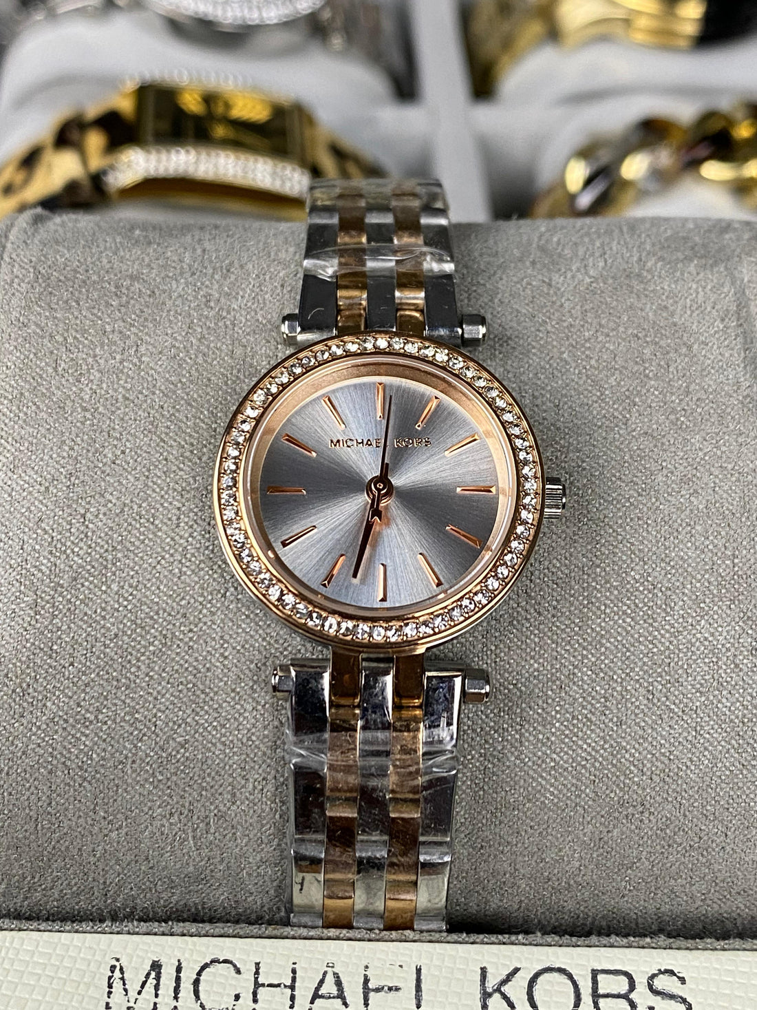 Michael Kors – White Dial – Two Tone Bracelet with Crystal Bezel – Original