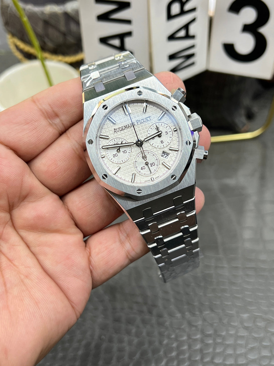 Audemars Piguet Royal Oak Selfwinding White Chronograph