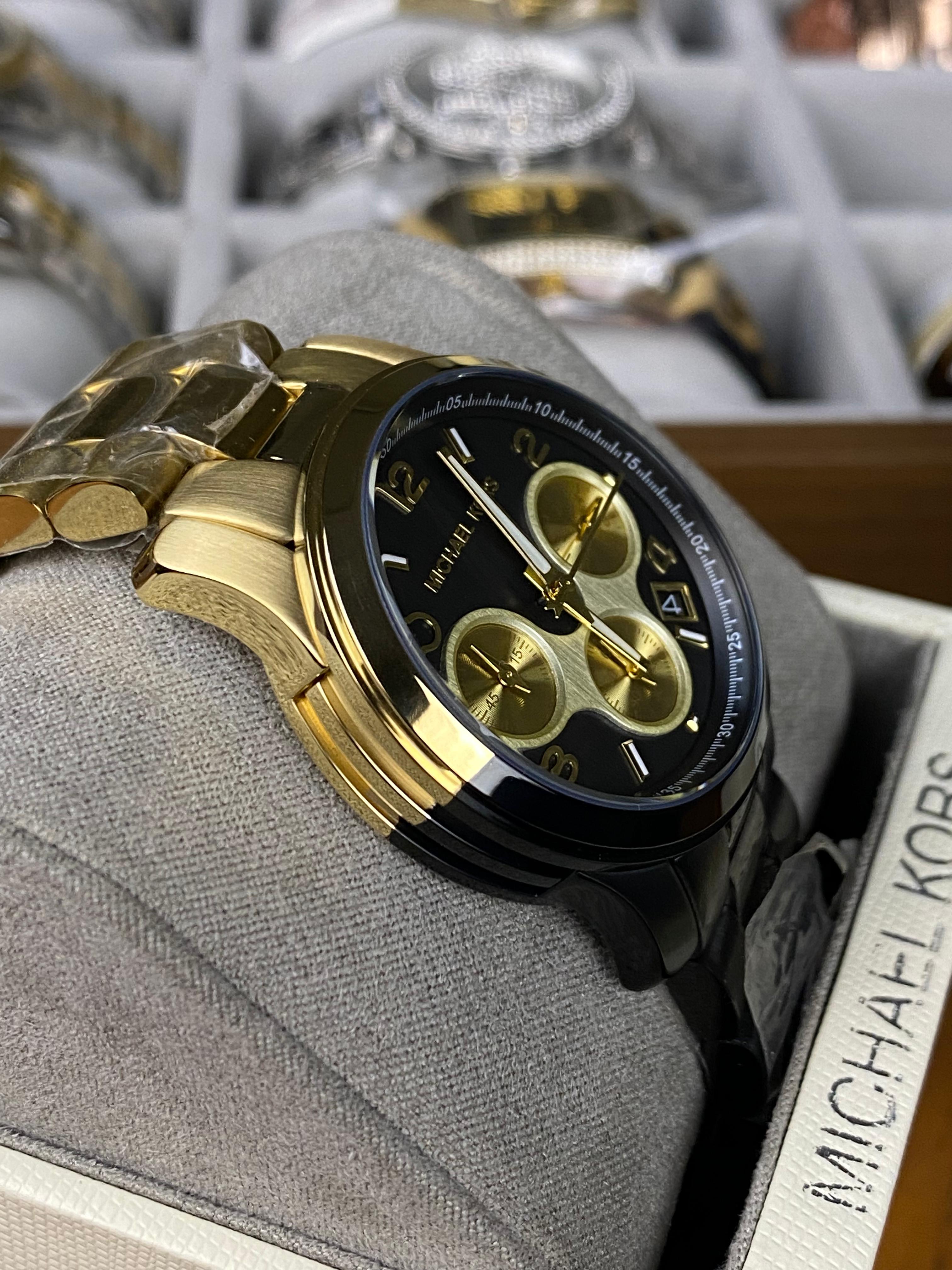 MICHAEL KORS ゴールド ブラック 時計 ラバー Michael Kors – Black & Gold Chronograph Dial – Two Tone Bracelet – Ori
