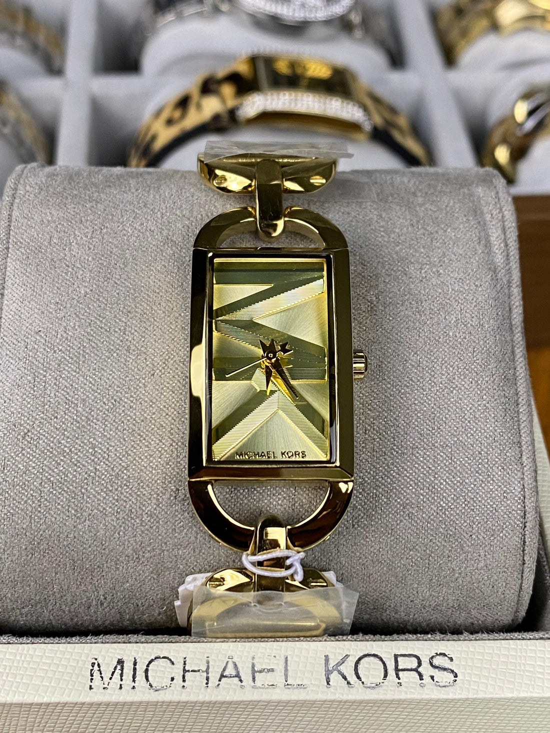 Michael Kors – Gold Rectangular Dial – Gold Bracelet – Original